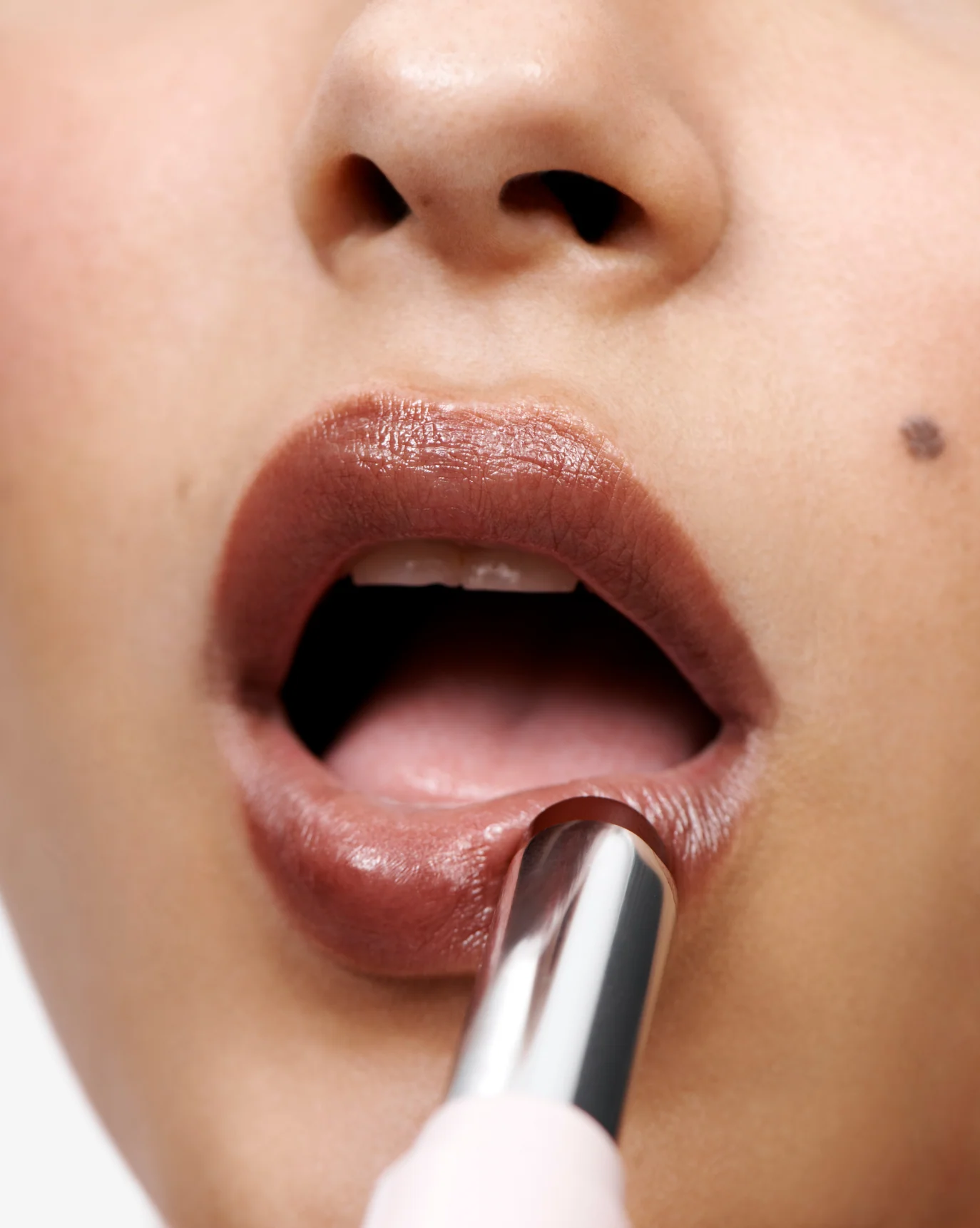 Lip Line + Ultralip - Image 4