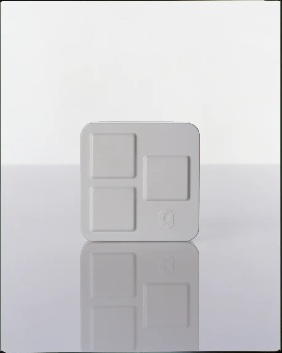 Monochromes - Image 23