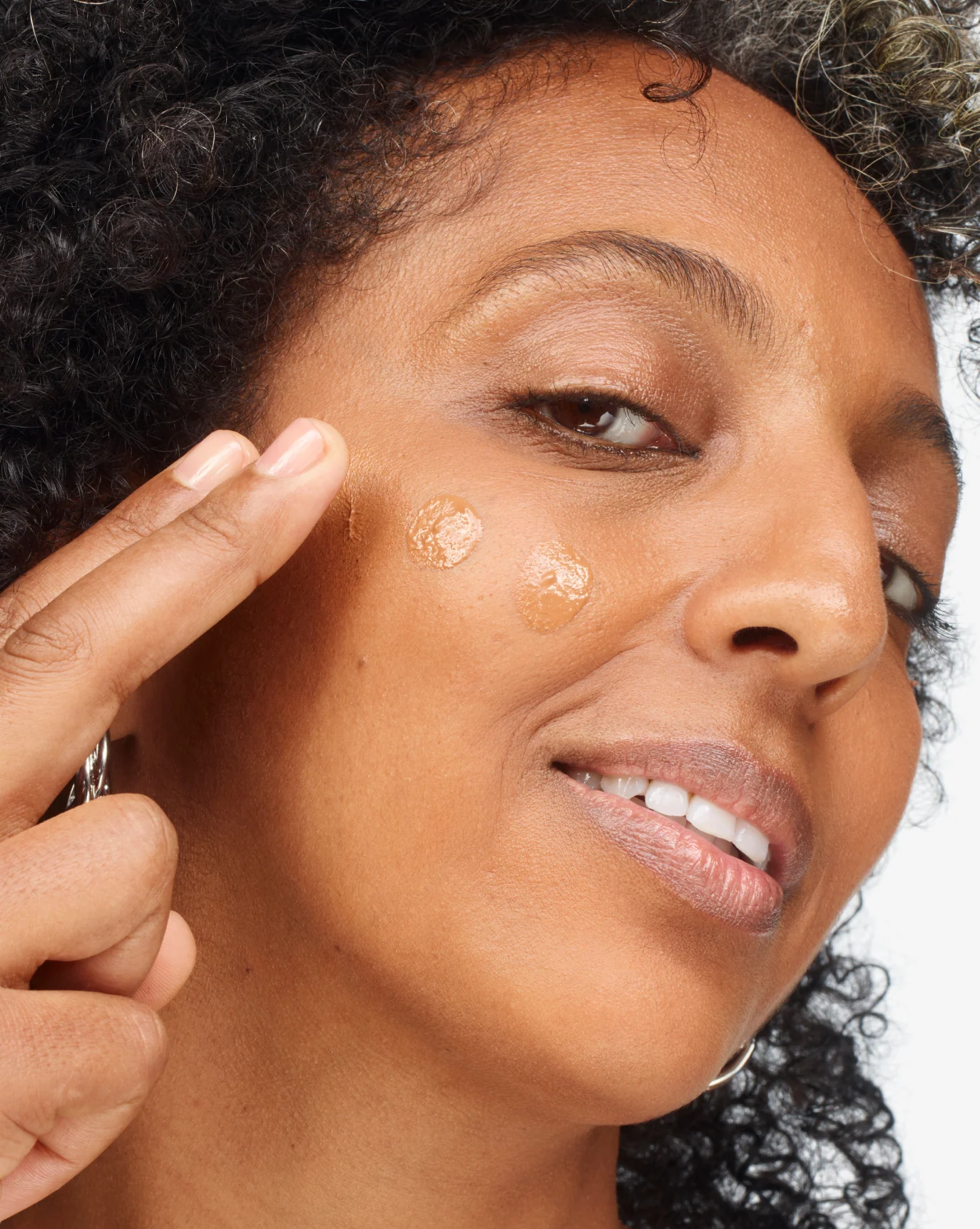 Stretch Fluid Foundation - Image 85